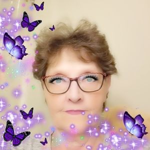 Meet your Posher, Connie